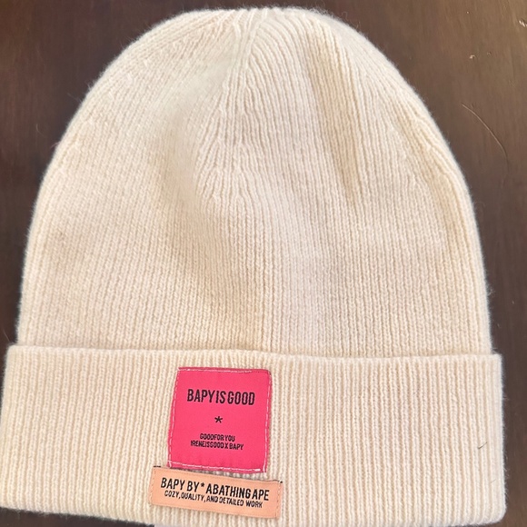 BAPY BY ABATHING APE , BABY IS GOOD beanie IVORY NWT - Picture 1 of 2